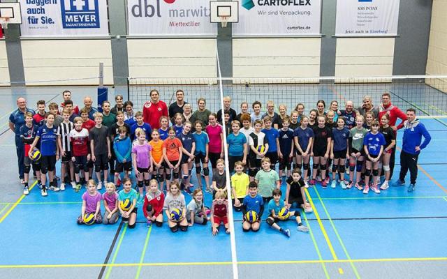 74520744_050819noviceplayers