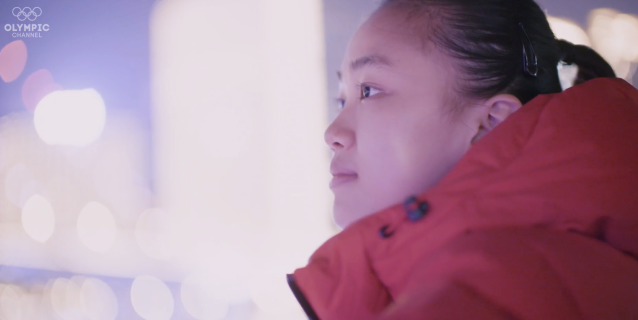 Chen Yile Looking Away