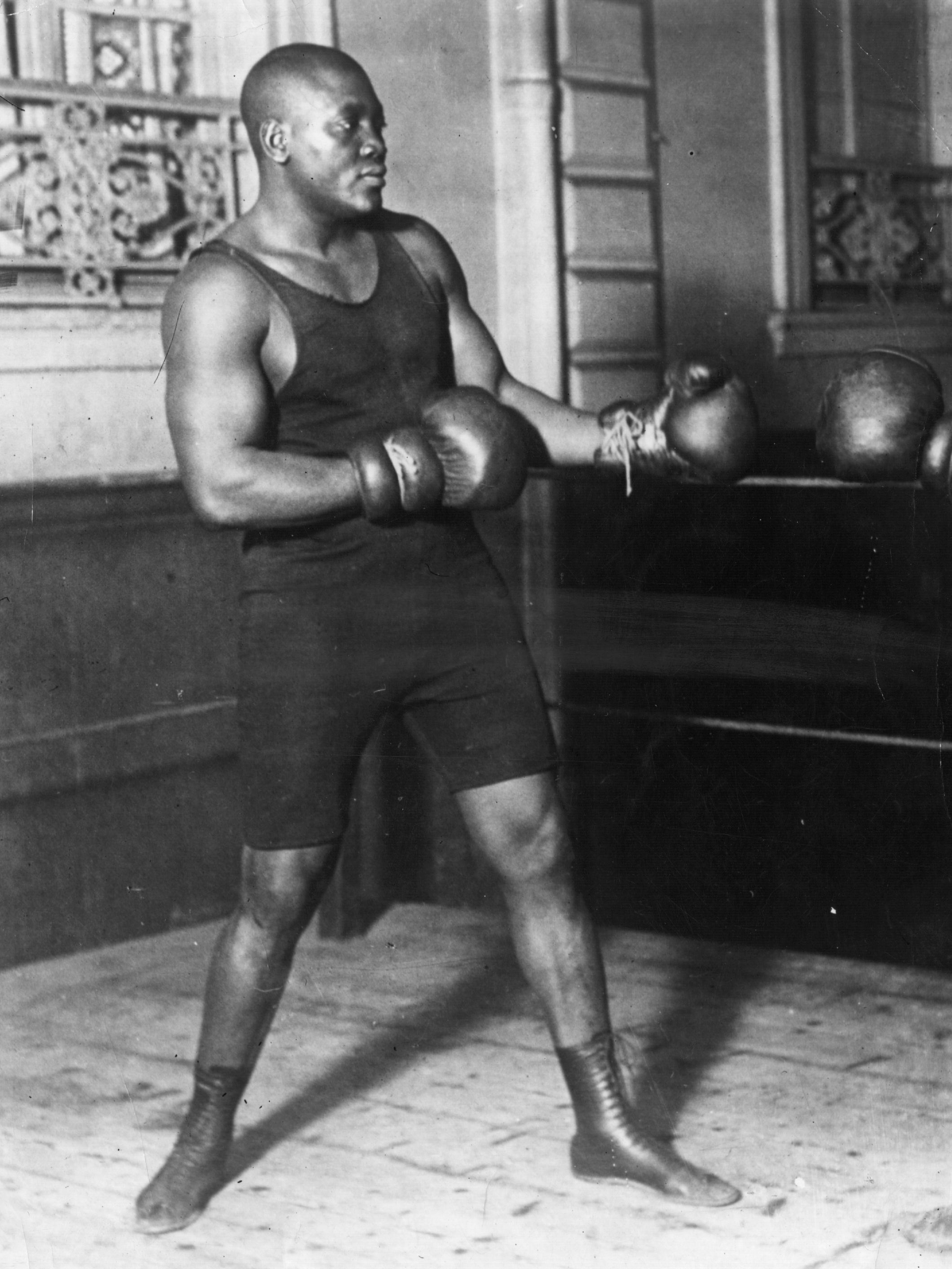 Jack Johnson in action sparring