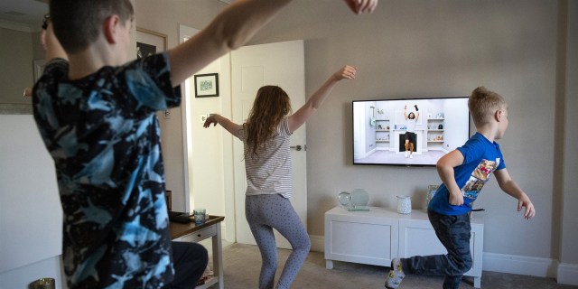 keep-kids-afloat-today-main-200427_39f1c9c10f57371b322d96e06f6e6ec2.fit-2000w